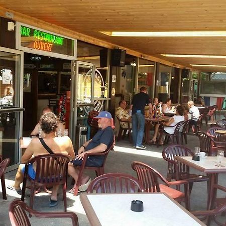 La Roulotte Du Pylone Hotel Antibes Kültér fotó